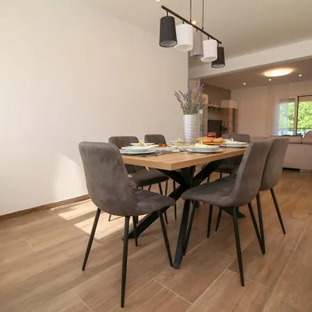 Nerlovic Apartment Porec