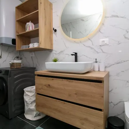 Apartment Nerlovic *
