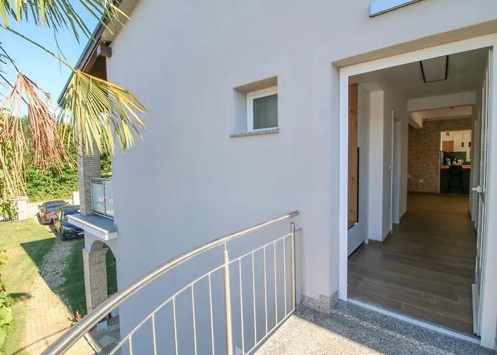 Nerlovic Apartment