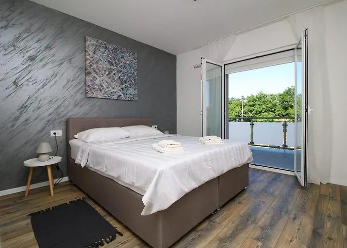 Nerlovic Apartment *
