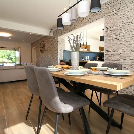 Nerlovic * 포레치